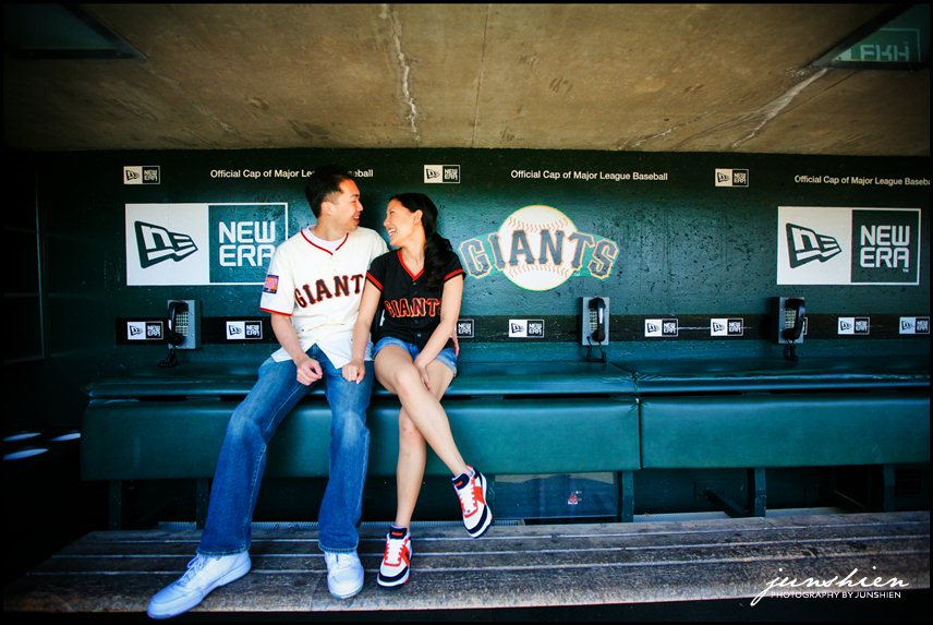 san francisco engagement session photography san francisco engagement session photographer oakland engagement session photography oakland engagement session photographer at&t park engagement 