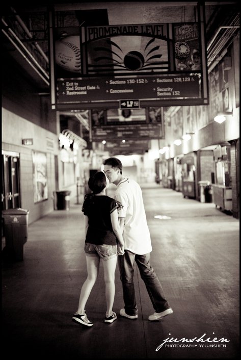 san francisco engagement session photography san francisco engagement session photographer oakland engagement session photography oakland engagement session photographer at&t park engagement 