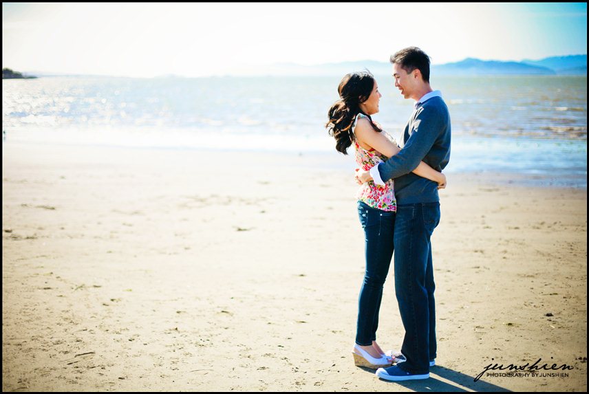 san francisco engagement session photography san francisco engagement session photographer oakland engagement session photography oakland engagement session photographer at&t park engagement 
