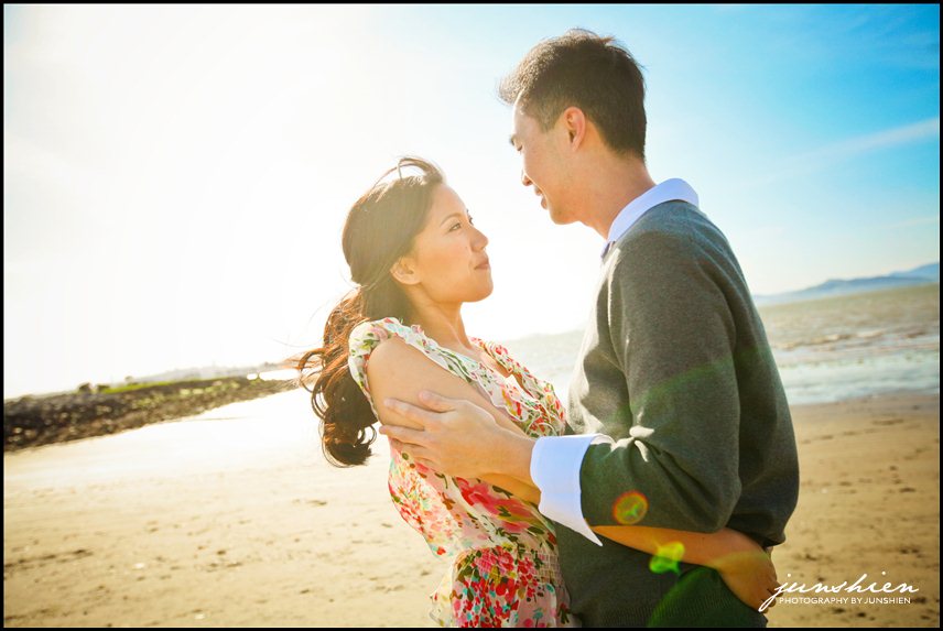 san francisco engagement session photography san francisco engagement session photographer oakland engagement session photography oakland engagement session photographer at&t park engagement 