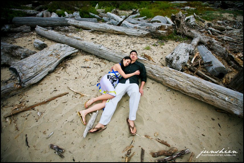 Half Moon Bay engagement session photographer Half Moon Bay engagement session photographer