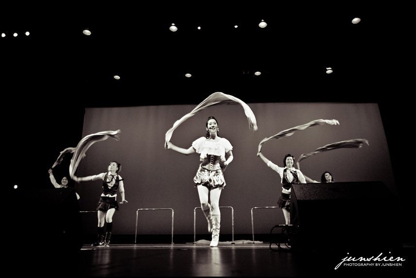 evonne hsu concert picture san francisco concert photography san francisco concert photographer jj lin concert evonne hsu concert apahm concert