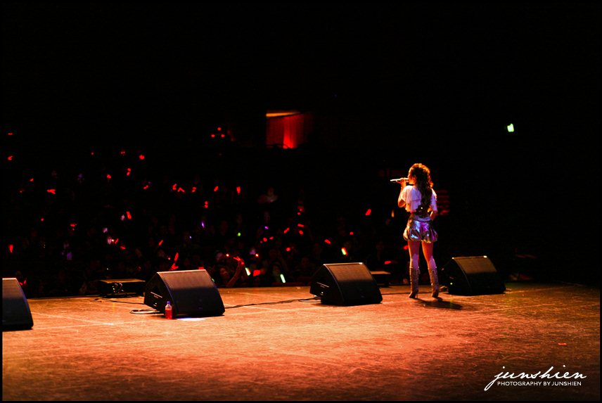 evonne hsu concert picture san francisco concert photography san francisco concert photographer jj lin concert evonne hsu concert apahm concert