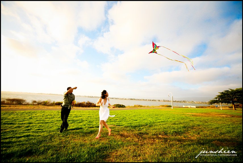 san francisco engagement photographer picnic engagement session pictures bay area engagement session photography bay area engagement session photographer alameda engagement session photographer 