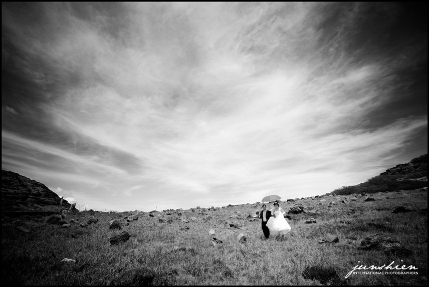 oahu wedding photographer Maile Sky Court wedding honolulu wedding photographer Hawaii Prince Hotel wedding Halekulani Hotel wedding 