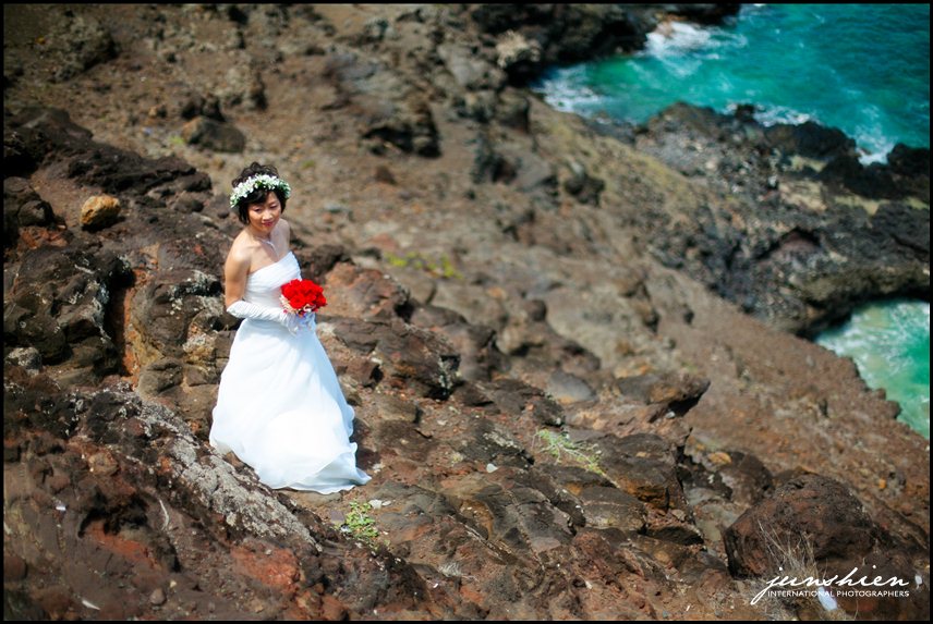 oahu wedding photographer Maile Sky Court wedding honolulu wedding photographer Hawaii Prince Hotel wedding Halekulani Hotel wedding 